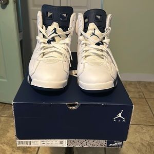 Air Jordan 6’s white/midnight navy